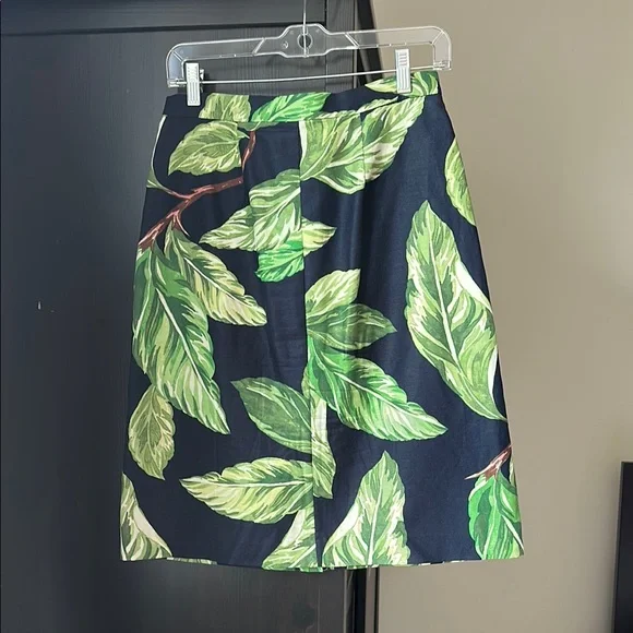 Ann Taylor Leaf Print Button-Front Skirt - Picture 2 of 2